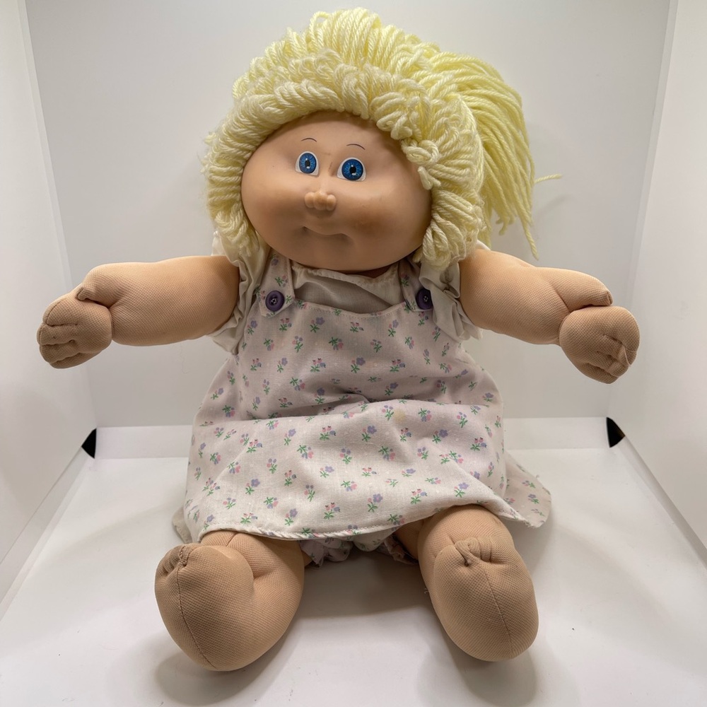 Cabbage Patch Doll 1978 1982 Blond Hair Ponytail Blue Eyes Flower Outfit